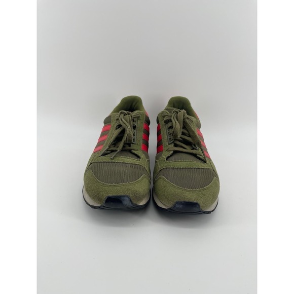 Athletic_Shoes